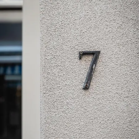 Dwarsstraat 7, * オステンド